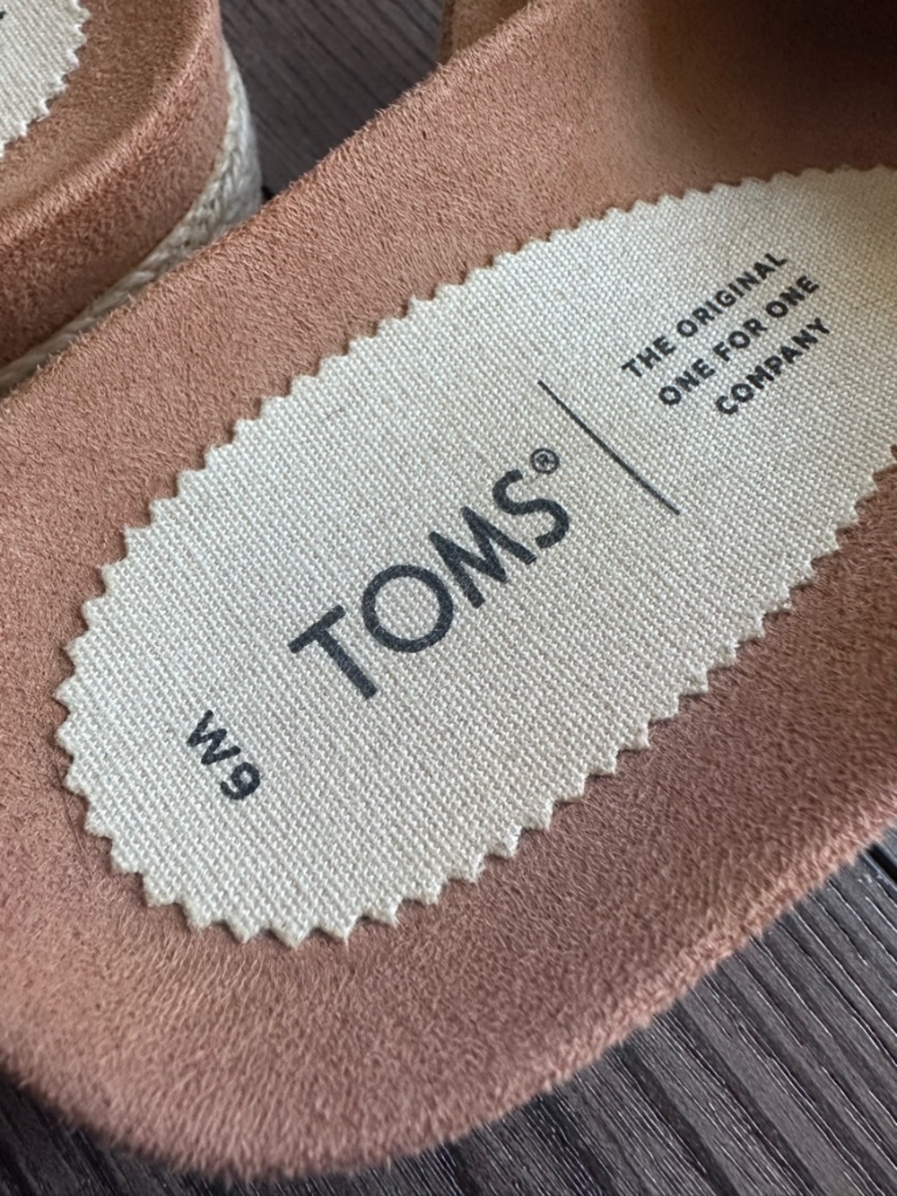 TOMS Woven Slide Sandals Women’s 9 Tan Pink Striped Comfort Slip On EUC - Picture 4 of 11